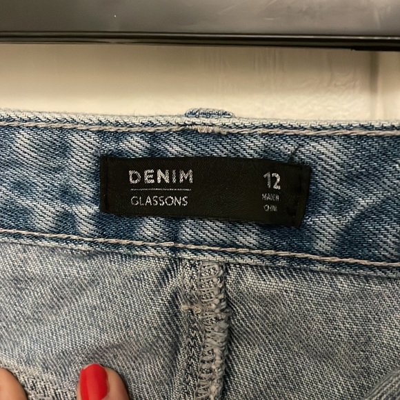 Glassons denim jean skirt, light wash - Picture 6 of 6